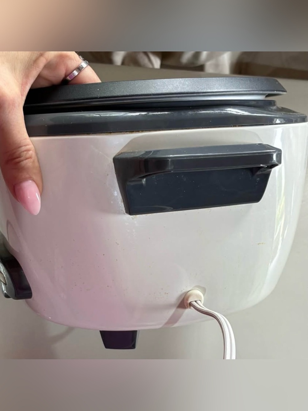 BLACK+DECKER Small Electric Rice Cooker 14 Cup Cooked/7 Cup Uncooked - Picture 8 of 16